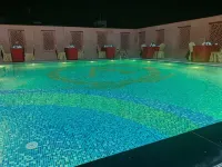 Hotel Anand International - piscina