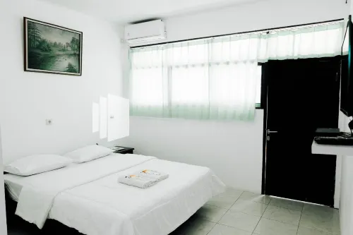 Ken Zong Inn Hotel فنادق في Ciracap