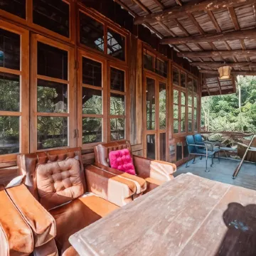 ธารทอง ลอดจ์ Tharnthong Lodge