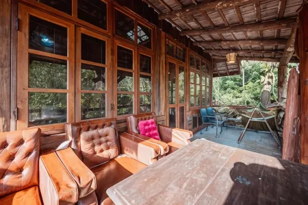 ธารทอง ลอดจ์ Tharnthong Lodge