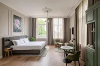 Hotel Flora Batava Hotels near Waterleidingplas