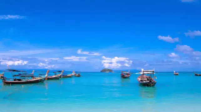 沙敦潛水度假村