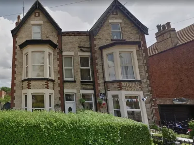 Athol House Hotels near Clock Cafe