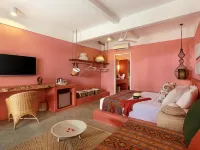 PinkCoco Gili Trawangan - Constant Surprises & for Cool Adults Only Hotels near Air Bali / Heli SGI