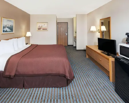 Days Inn by Wyndham Charleston Hotels in Coles County