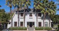 5 Seasons Guest House - Pensionat