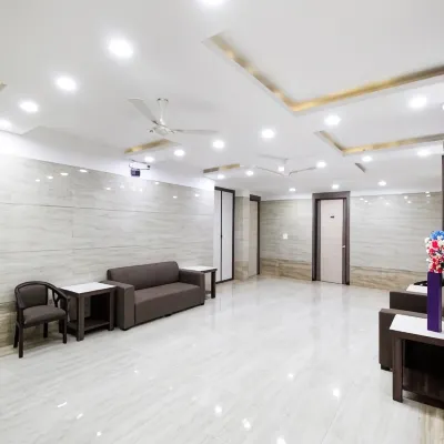 Green Lotus Residency Hotel berhampiran Dwarka Sektor 14