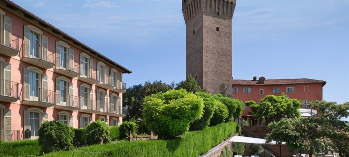 Hotel Castello di Santa Vittoria Hotels in Province of Cuneo