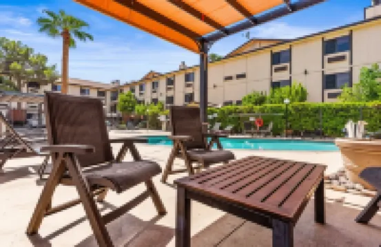 拉斯維加斯埃利斯島飯店