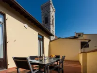 B&B Soggiorno Battistero Hôtels à proximité de : La maison de Dante