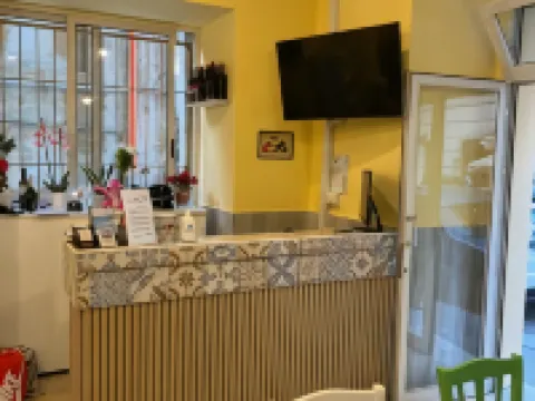 ホテル チネホリデイ ナポリのホテル