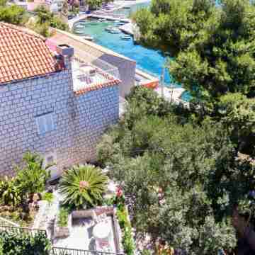 Guest House Daniela Hotel Exterior