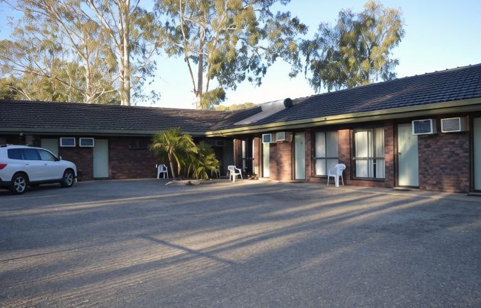 Two Rivers Motel
