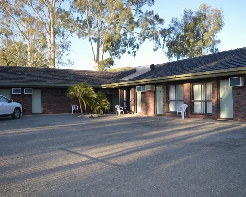 Two Rivers Motel Hotels in Buronga