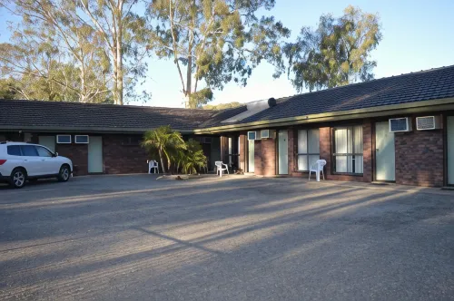 Two Rivers Motel