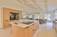 Magnificent villa overlooking the bay of Canebiers