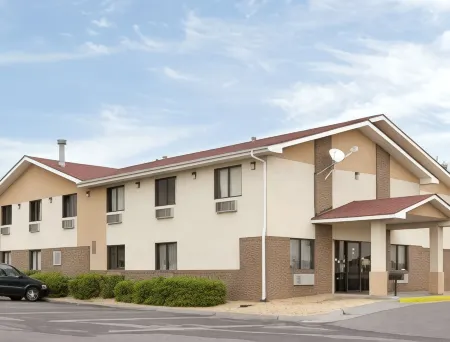 Super 8 by Wyndham Winchester VA