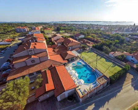 Hotel Villa Letan Hotels in Peroj