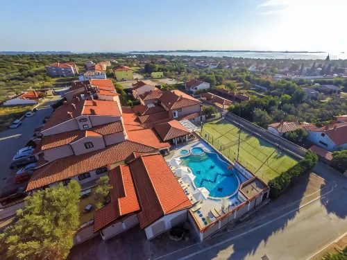 Hotel Villa Letan Hotels in Peroj