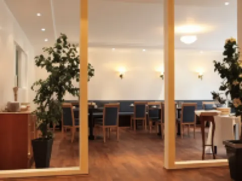 Aparthotel Scheuer Hoteles en Hurth-Hermulheim