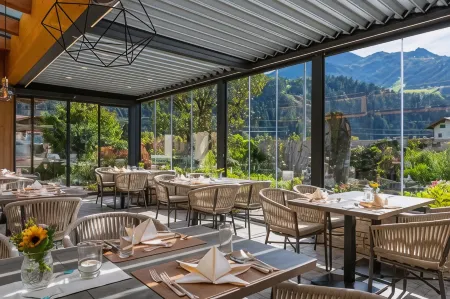 Ferienhotel Sonnenhof Отели рядом с достопримечательностью «Regionalmuseum Zillertal»