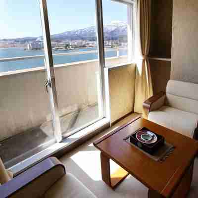 湖畔の宿 吉田家 Rooms