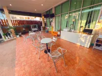 누츠자리 플레이스