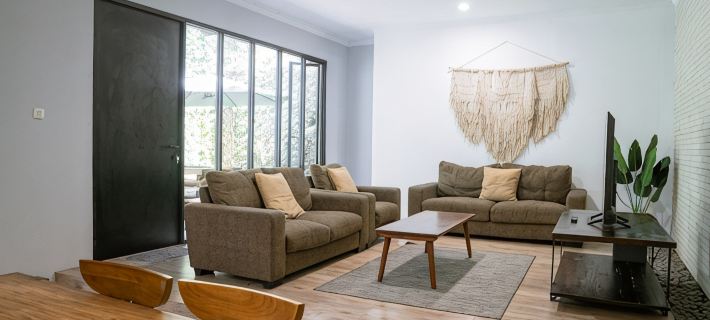 Brownies House - Big Group Hotels in Cidadap