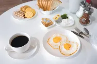 Hotel Nomad - Breakfast