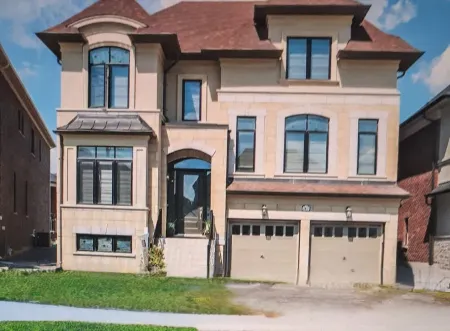 The Elegance Of The Home And Neighborhood. Close to Restaurants, Shops, Downtown Отели рядом с достопримечательностью «Aurora»