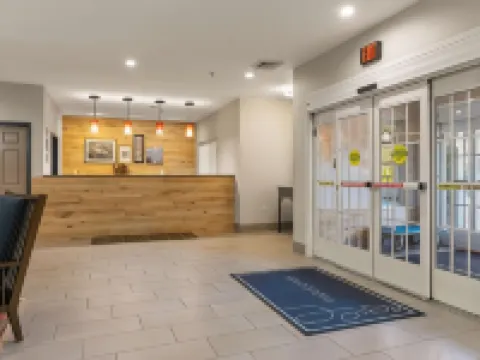 Country Inn & Suites by Radisson, Asheville at Asheville Outlet Mall, NC Hotels in Buncombe County