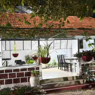 Marari Charlys Homestay Hotel Exterior
