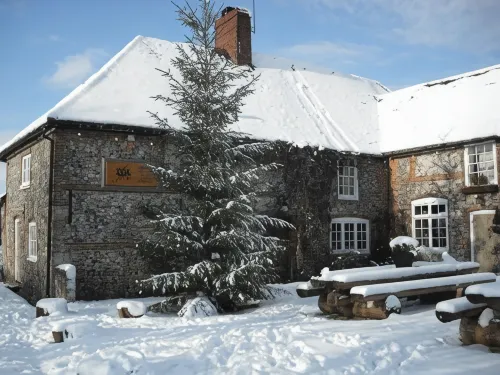 The Fox Goes Free Hotels in Midhurst