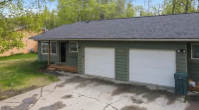 Your Pet & Family Friendly Single Story AK Basecamp Near Downtown Wasilla