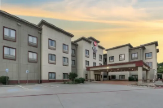 Best Western Plus Texoma Hotel  Suites
