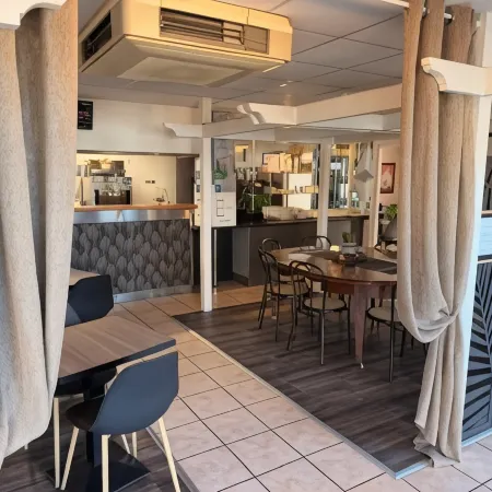 Brit Hotel Essentiel Pau Lescar