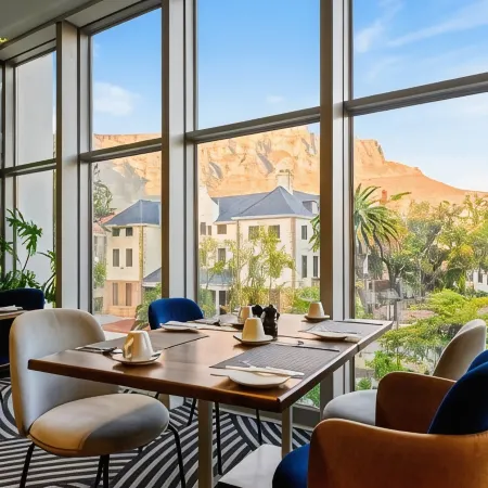 The Capital 15 on Orange Hotel & Spa