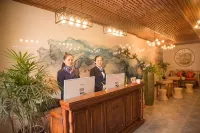 Bazhong Yilvyueguang Chinese Inn - Inns