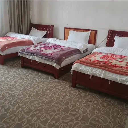 Yijun Business Hotel