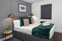 Close to city centre, Free Parking