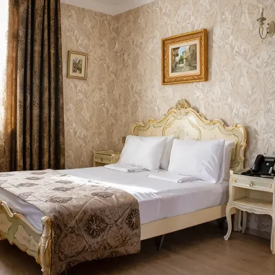 MoonLight Old City Hotel 電話サービス周辺のホテル