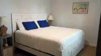 Cozy Modern House Near Interstate, Amusement Parks, Hospital, 20 Min from Beach - Boutique