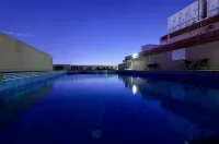 Best Western Premier M Four Hotels - ที่มีสระว่ายน้ำ