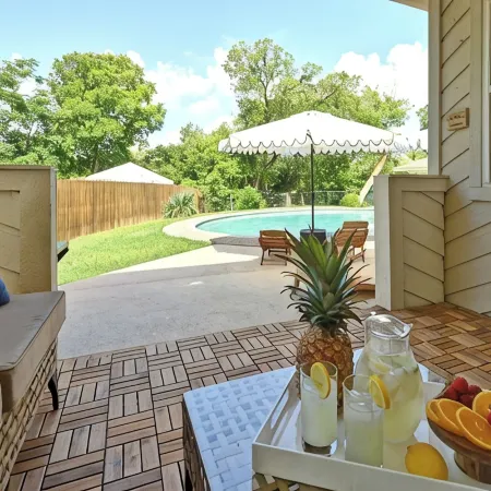 Austin Music Retreat - Spacious 5BR home w/ private pool & game room near Austin