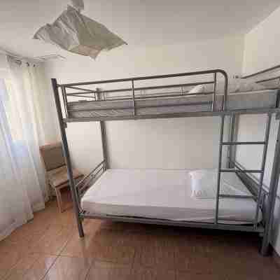 Air-conditioned house for holiday rental with wifi rated 2 stars Rooms