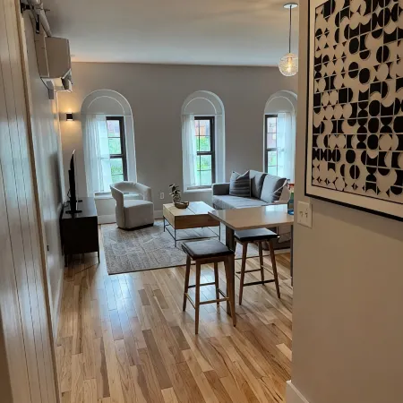 Modern One Bedroom Apartment in the Heart of Downtown Ann Arbor
