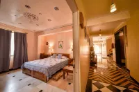 Hotel Arya Niwas