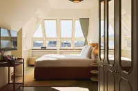 Coco Hotel