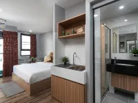 VSK RESIDENCE At Suvarnabhumi Airport Hotels near Mega Bangna
