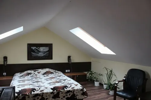 Robinson Living Quarters - 2-نجوم